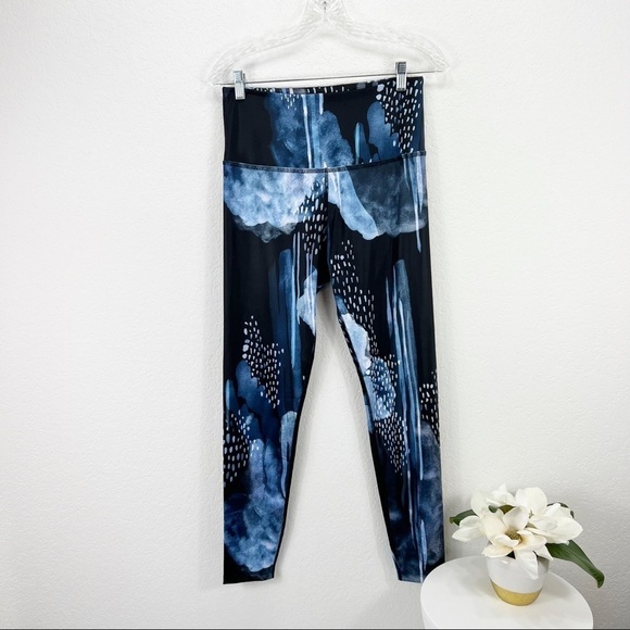 Beyond Yoga Pants - Beyond Yoga Lux High Waist Midi Legging in Rainy Clouds Blue Revolve Size XL